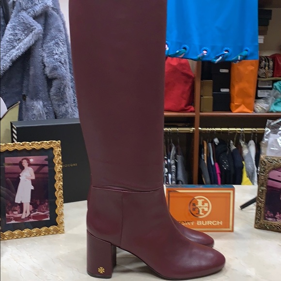 TORY BURCH BROOKE TALL BOOTS/SLOUCHY COLOR CLARET WITH WRAPPED HEEL SZ US 8 1/2 - Picture 4 of 15